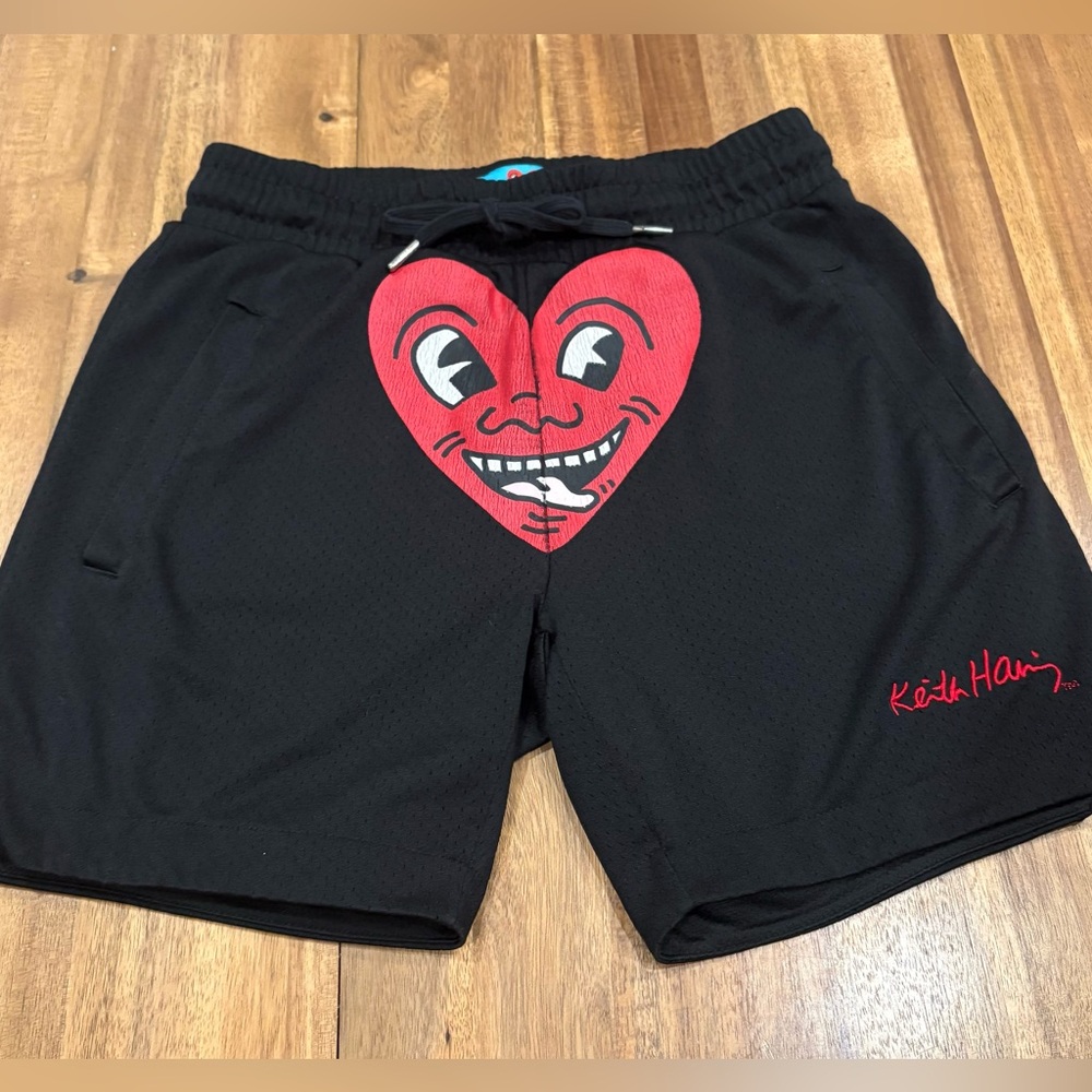 Keith Haring x Shoe Palace Collab Heart Graphic Mesh Shorts – Small